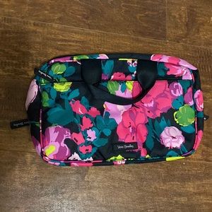 NWOT Vera Bradley Makeup Bag